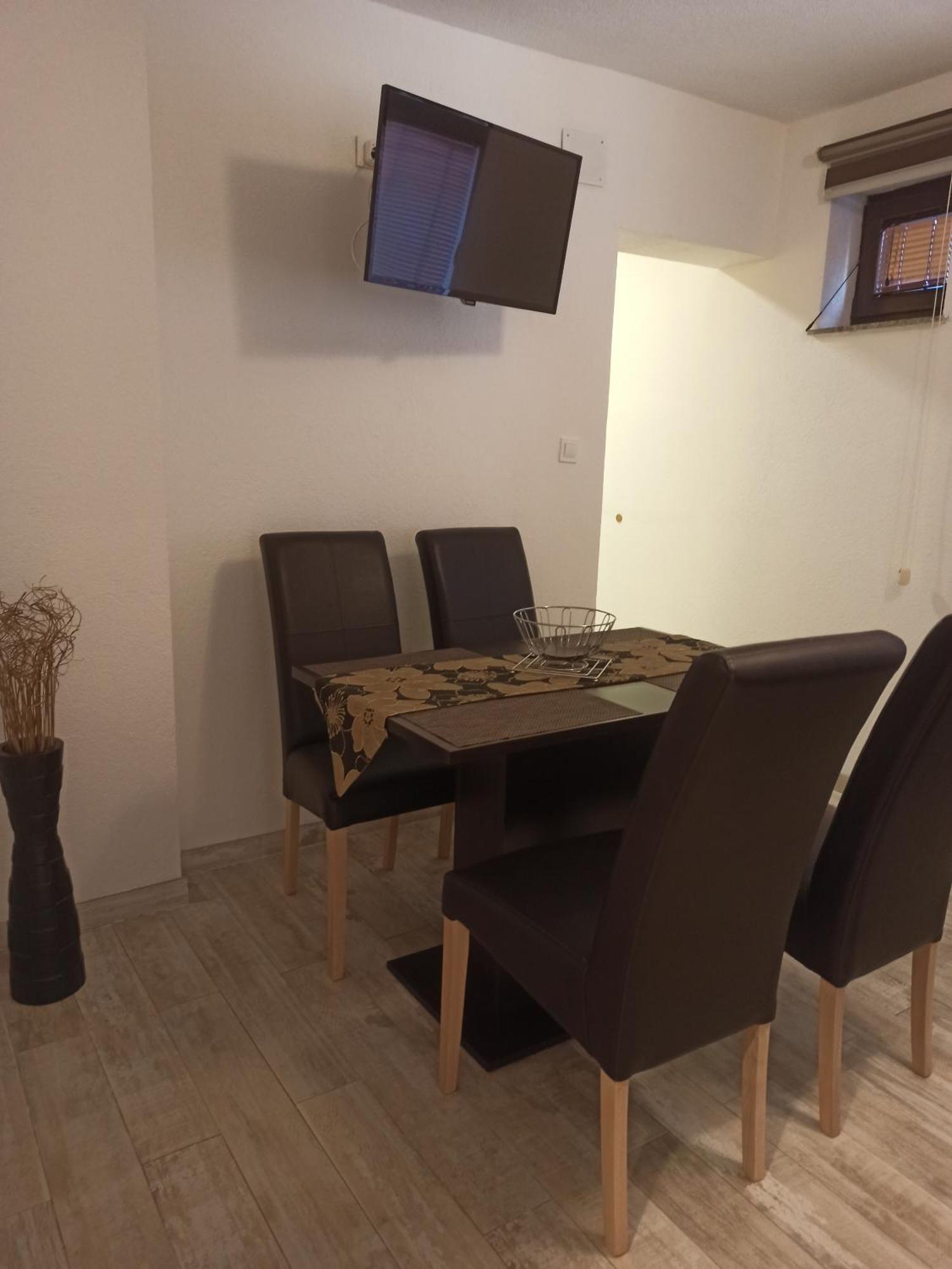 Studio Apartments Una Korenica Eksteriør bilde