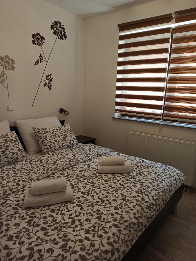 Studio Apartments Una Korenica Eksteriør bilde
